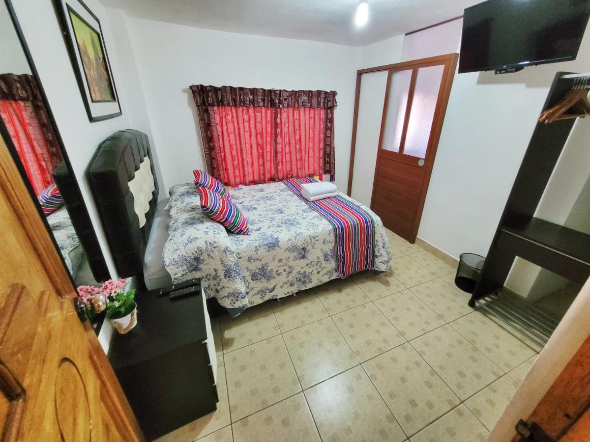 Hostal El Viajero En أويانتيتامْبو المظهر الخارجي الصورة