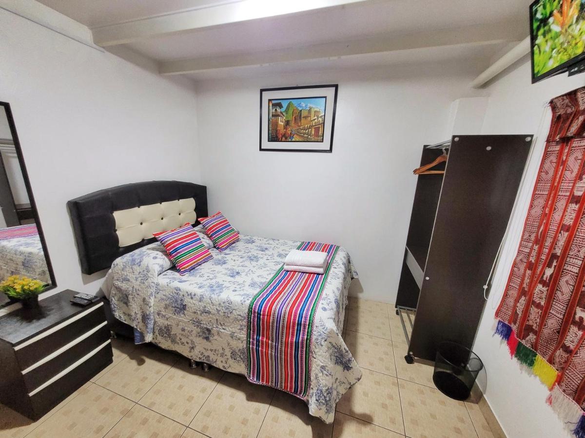 Hostal El Viajero En أويانتيتامْبو المظهر الخارجي الصورة