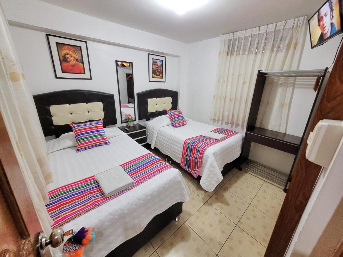 Hostal El Viajero En أويانتيتامْبو المظهر الخارجي الصورة