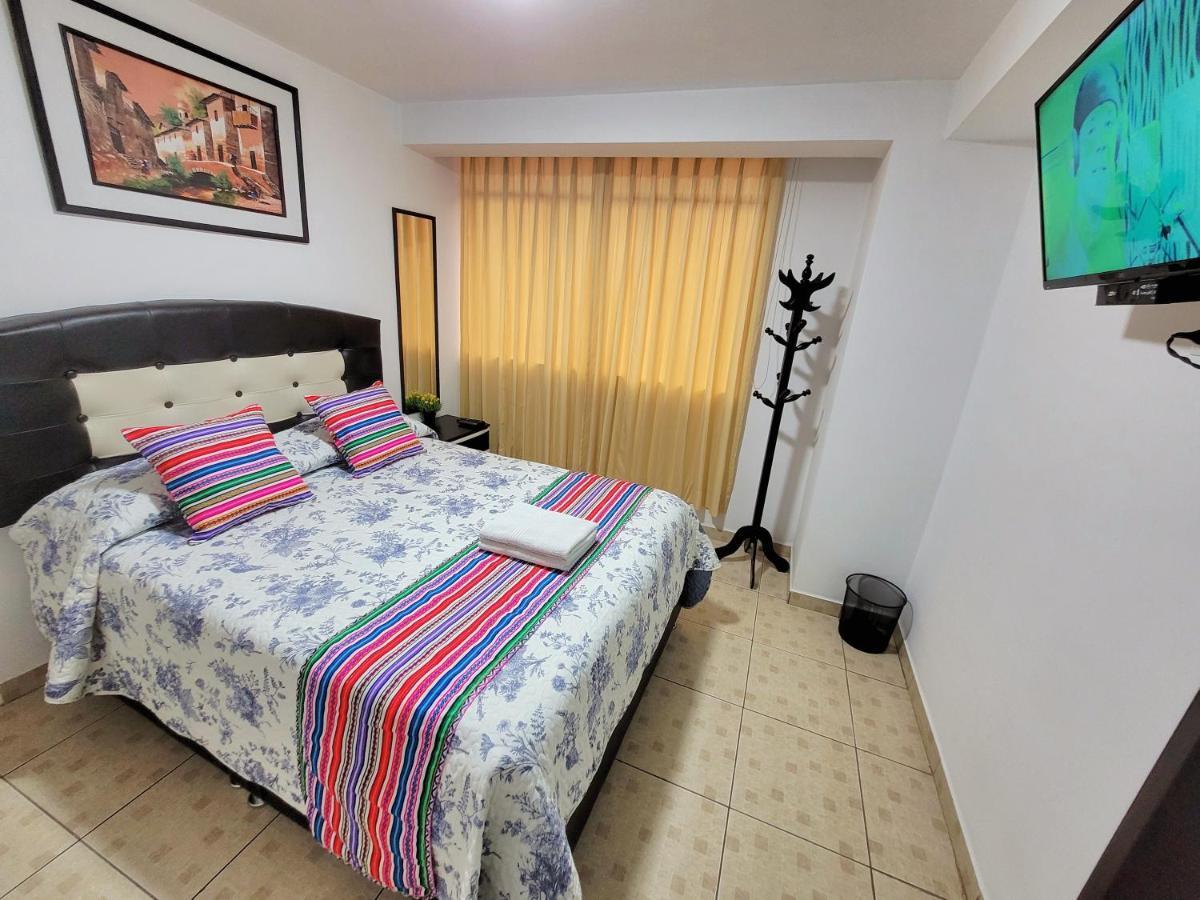 Hostal El Viajero En أويانتيتامْبو المظهر الخارجي الصورة